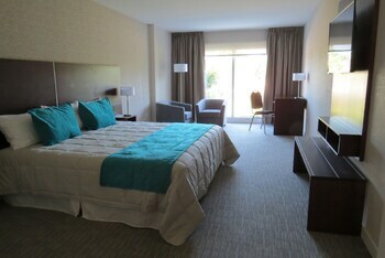 Hotel Howard Johnson By Wyndham La Plata