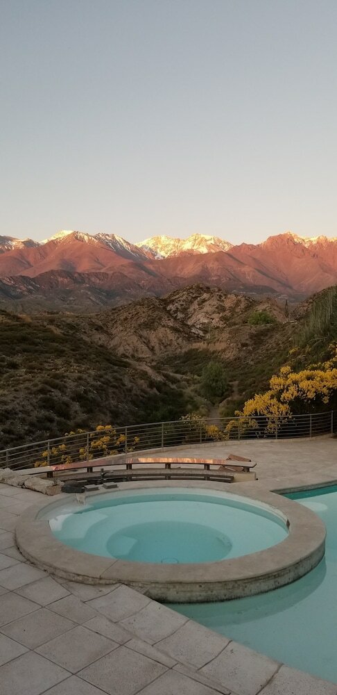 Hotel El Carmelo Mountain Lodge