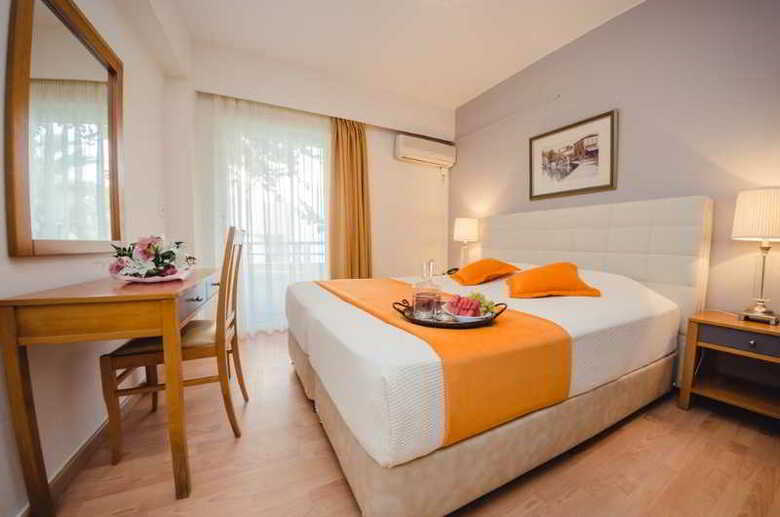 Hotel Faedra Beach Agn