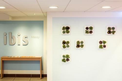 Hotel Ibis Massy