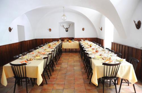 Hostal Penzion Z�mek Rozsochatec
