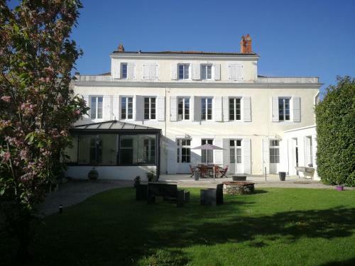 Bed & Breakfast H De Surg�res