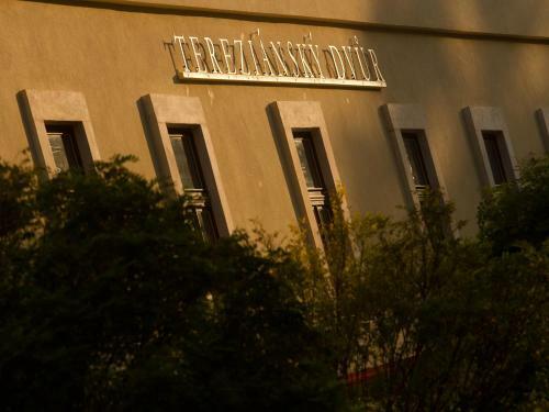 Ea Hotel Terezi�nsk� Dv?r