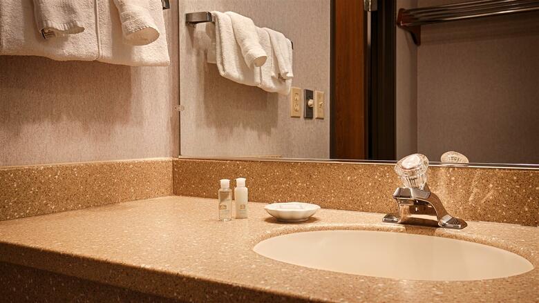 Hotel Best Western Harbour Pointe Lakefront