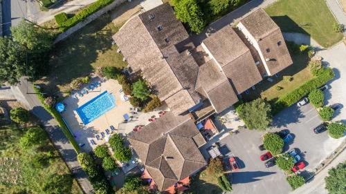 Hotel Le Clos Des Bruy�res