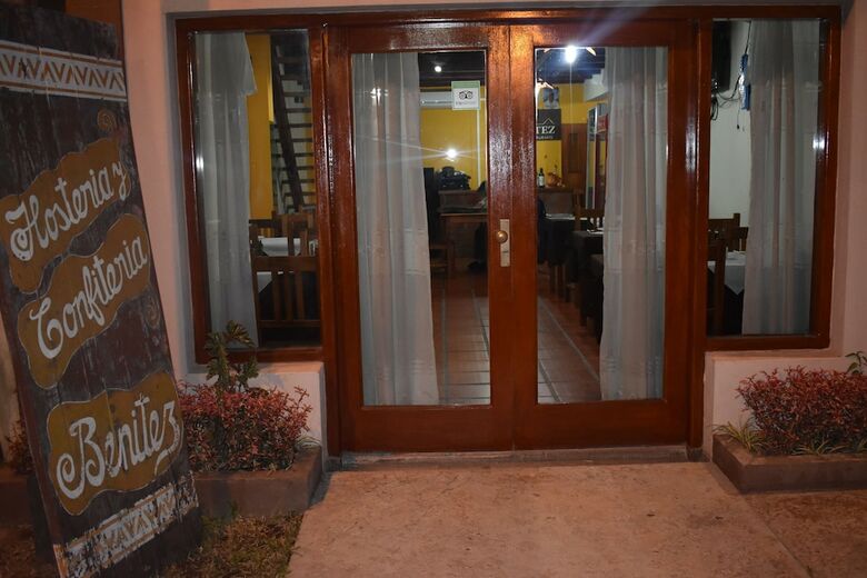 Hotel Benitez Hosteria
