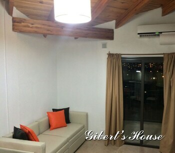 Hotel Apart Gibert S House