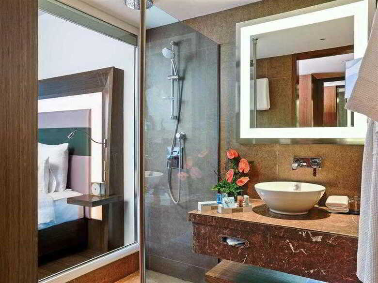 Hotel Novotel Chennai Sipcot
