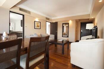 Hotel Premium Tower Suites