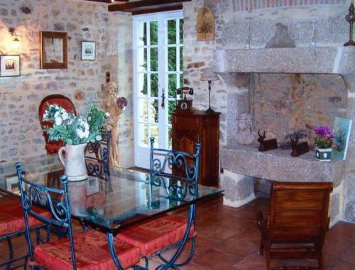 Hostal Le Haut Montray�