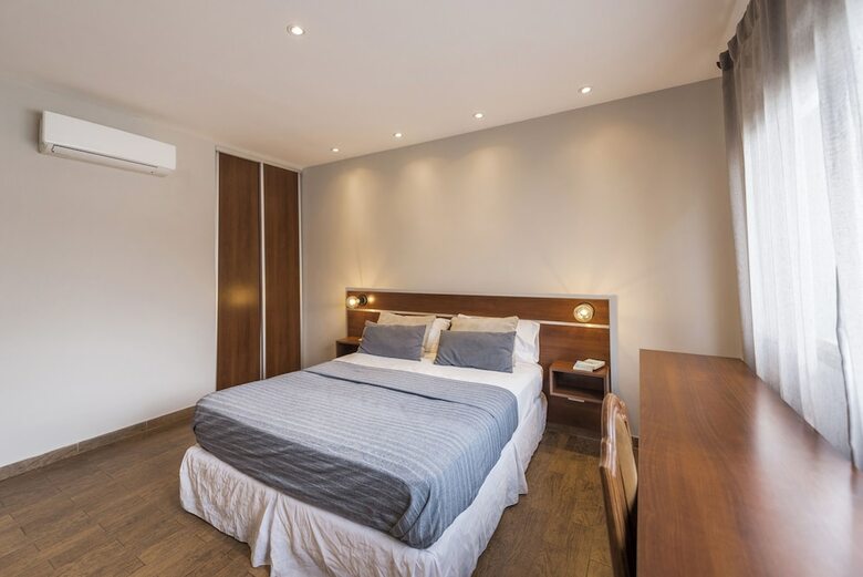 Hotel Puerto Limon Hostel