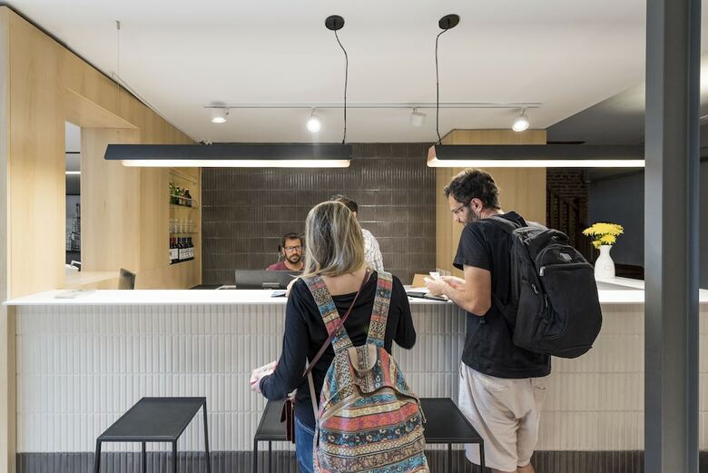 Hotel Puerto Limon Hostel