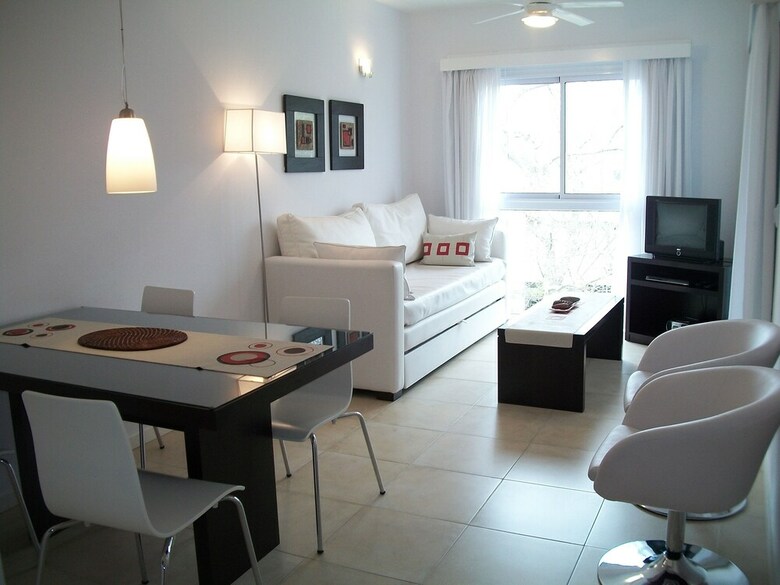 Hotel Avutarda De Carilo