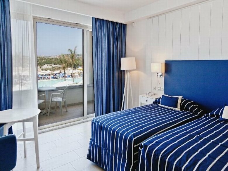 Hotel Db Seabank Resort + Spa