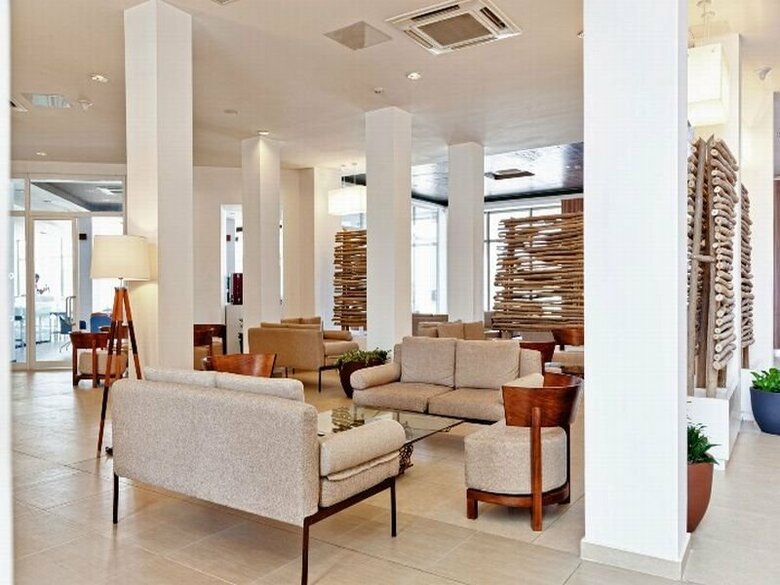 Hotel Db Seabank Resort + Spa