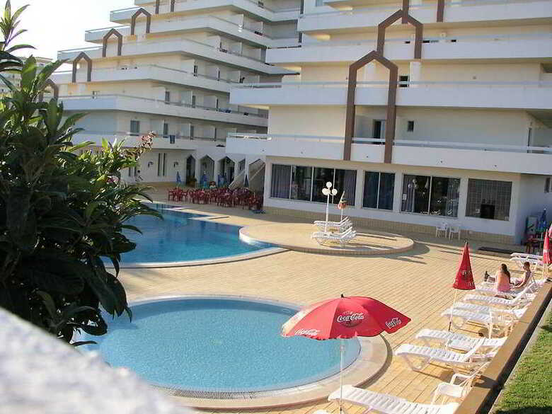 Hotel Luar