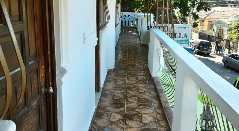 Hotel Riparbella