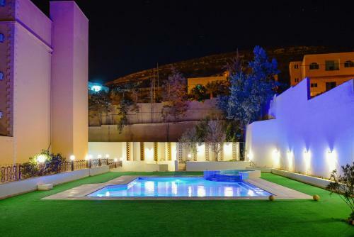 Petra Castle Hotel