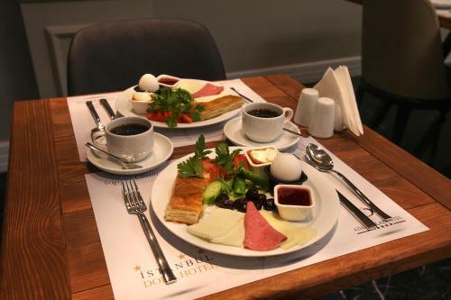 Dora Pera Hotel
