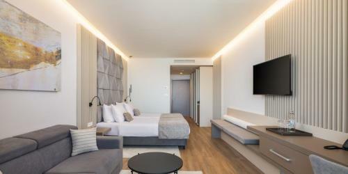 Aminess Khalani Beach Hotel