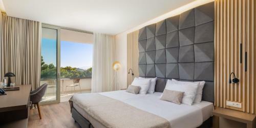 Aminess Khalani Beach Hotel