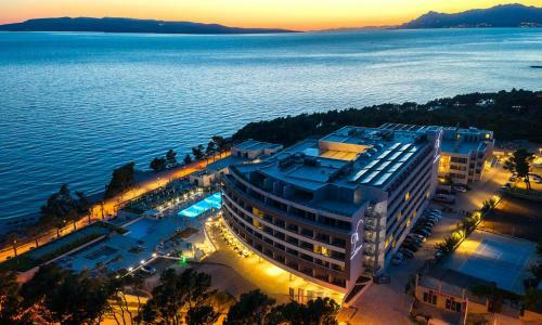 Aminess Khalani Beach Hotel