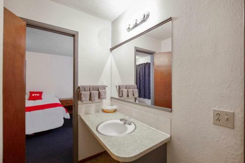 Oyo Hotel Cheyenne Wells - Us 40