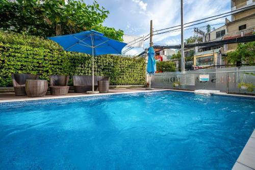 Acnos Grand Hotel
