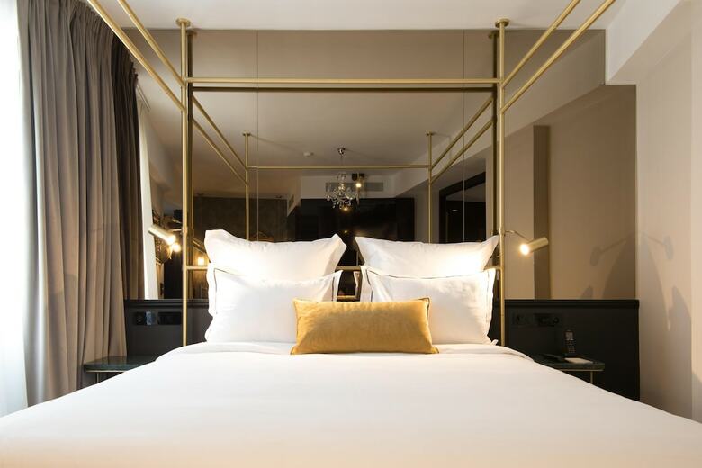 Skylark, Aluma Hotels & Resorts