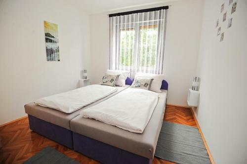 Apartment Mb