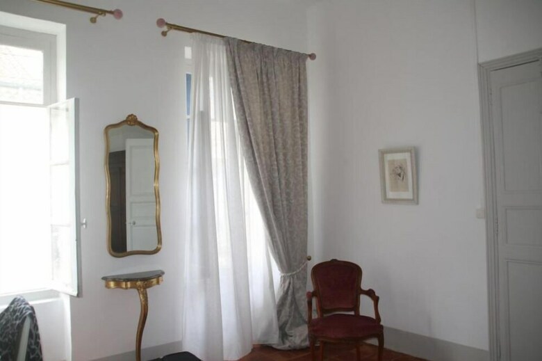 Bed & Breakfast Aux Pots Bleus