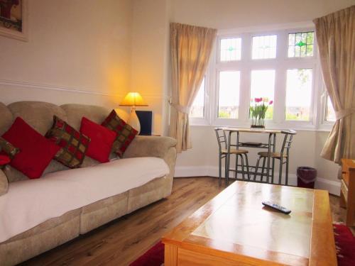 Hostal P&j Hotel