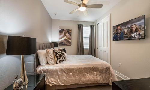 Large 9 Bdrm Property With Private Pool And Spa In Encore