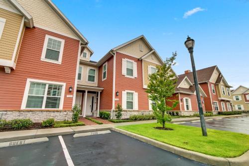 4 Bedrooms - 4,5 Bathrooms - Summerville 7588 Sd