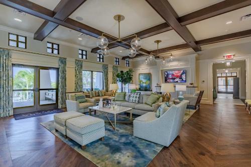 5 Bedrooms - 5,5 Bathrooms - Solara 9026 Pc
