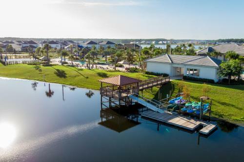 4 Bedrooms - 3 Bathrooms - Storey Lake 3150 Pp