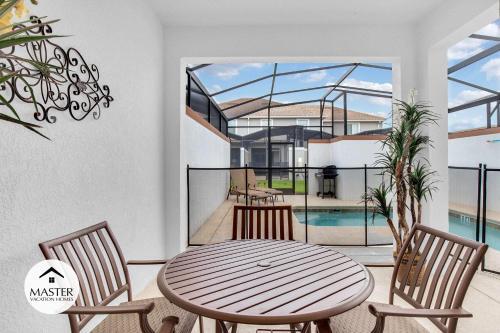 4 Bedrooms - 3 Bathrooms - Storey Lake 3150 Pp