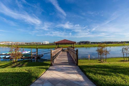 4 Bedrooms - 3 Bathrooms - Storey Lake 3150 Pp