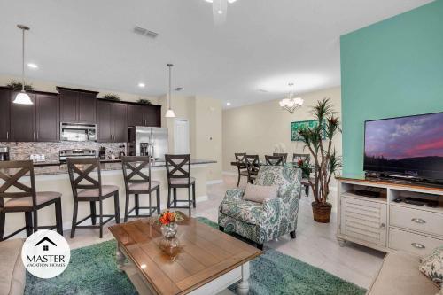 4 Bedrooms - 3 Bathrooms - Storey Lake 3150 Pp