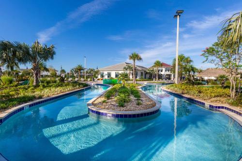 4 Bedrooms - 3 Bathrooms - Storey Lake 3150 Pp