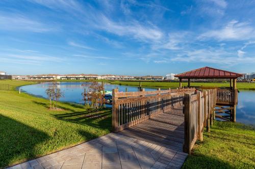 4 Bedrooms - 3 Bathrooms - Storey Lake 3150 Pp