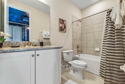 6 Bedrooms - 6 Bathrooms - Encore 7767 Wd