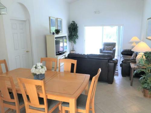 Villa 3 Beds Pool Home 5 Min From Disney