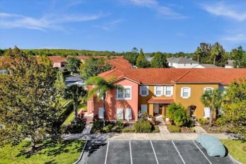 4 Bedrooms - 3 Bathrooms - Terra Verde 4725 Vb
