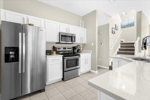 4 Bedrooms - 3 Bathrooms - Terra Verde 4725 Vb
