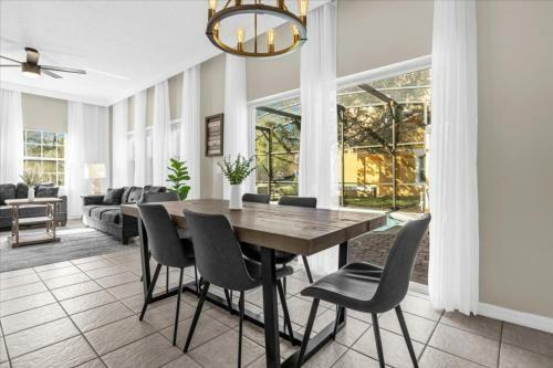 4 Bedrooms - 3 Bathrooms - Terra Verde 4725 Vb