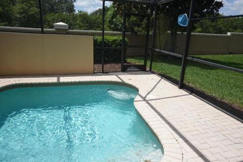 Windsor Hills End Unit, South Facing Pool 7666!