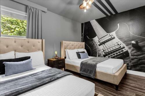 6 Bedrooms - 5 Bathrooms - Paradise Palms 8941 Cp