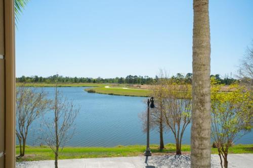 Apartamento Lake View Delight Condo