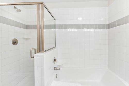 Apartamento 4013 Breakview Drive 108